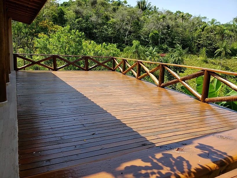 Deck panorâmico em madeira